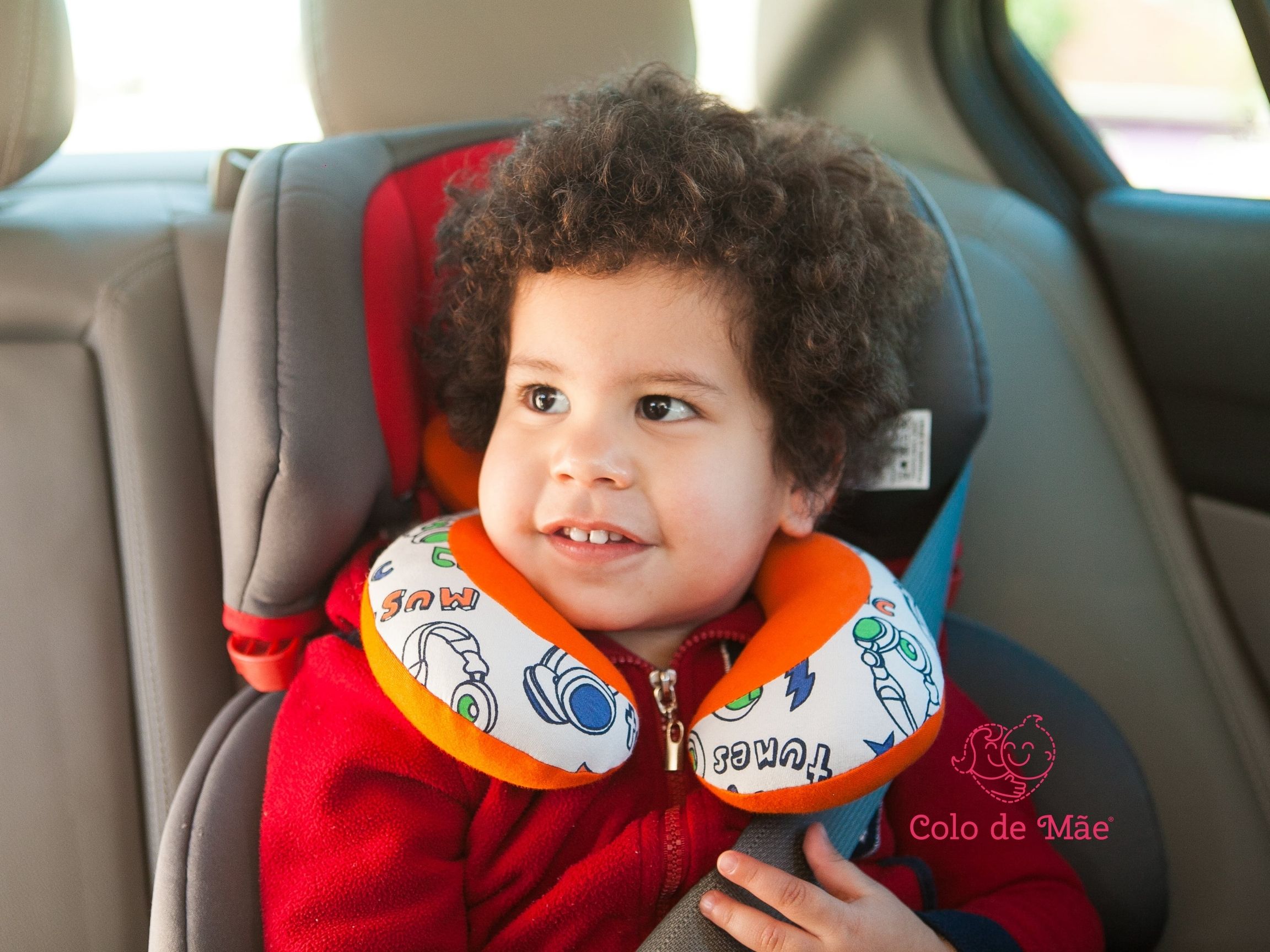 Como Escolher o Melhor Tecido para Almofada de Pescoço de Bebê