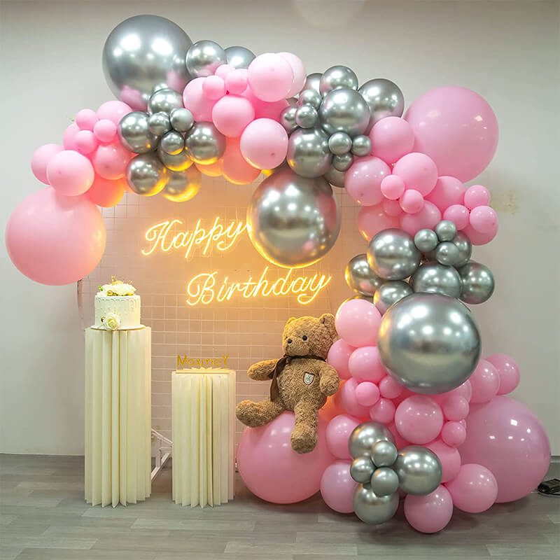 ideias de arco de balão desconstruído para festa infantil