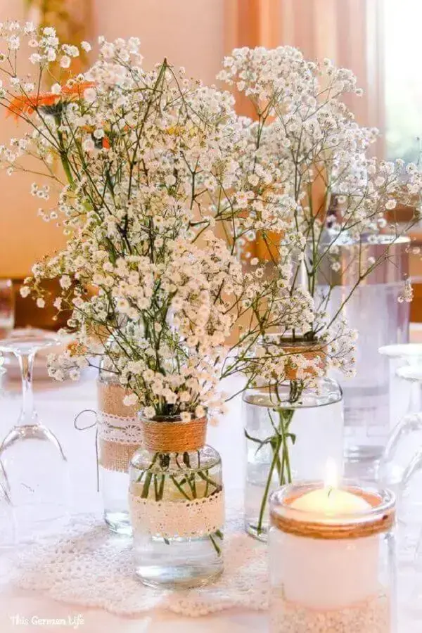 Guia Completo de Estilos de Arranjos de Mesa para Casamento: Do Clássico ao Boho
