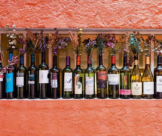 artesanato com garrafas de vinho vazias