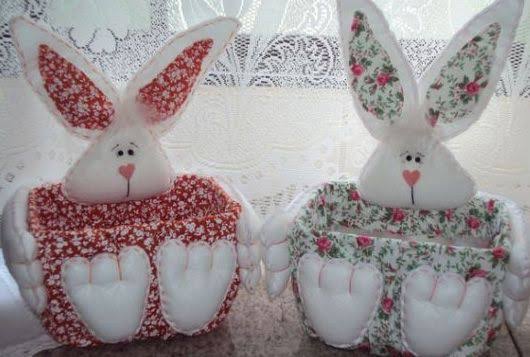 artesanato de páscoa com tecidos coloridos