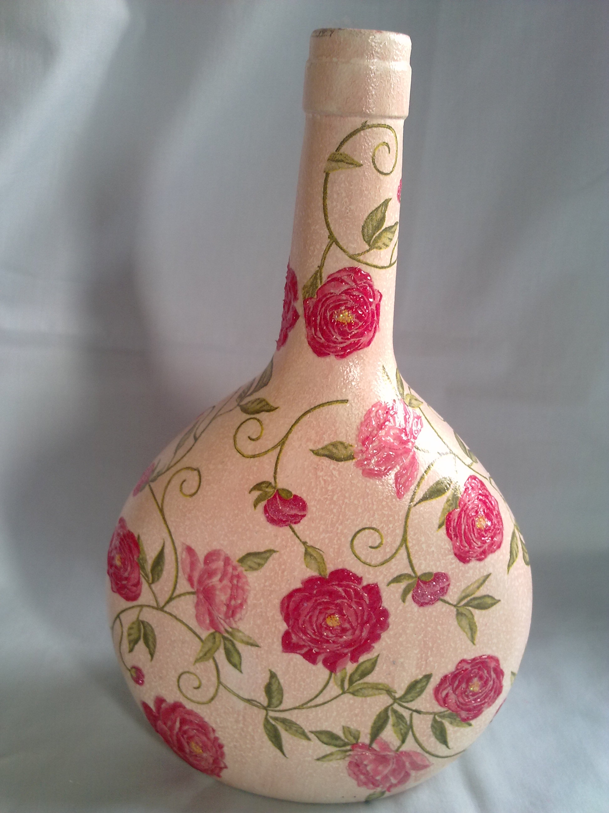 Guia Completo: Como Fazer um Jardim Vertical com Garrafas PET