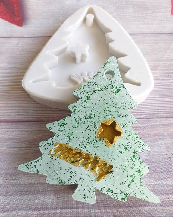 Além do Básico: Usos Inovadores para Moldes de Árvore de Natal em Decoração e Lembrancinhas