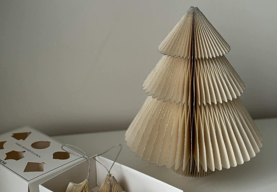 ideias criativas arvore natal material reciclado