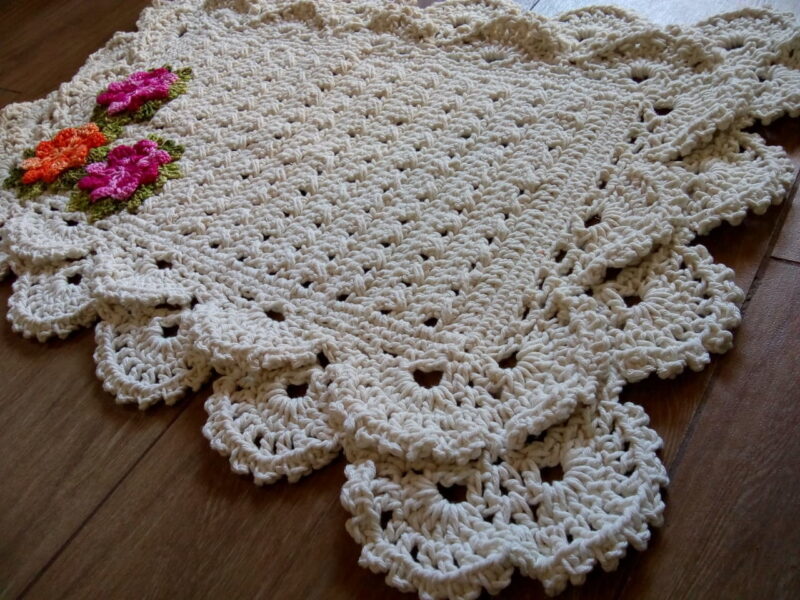 Como Fazer Cantos Perfeitos em Bicos de Crochê para Tapetes Quadrados