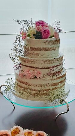 bolo de casamento pequeno e simples