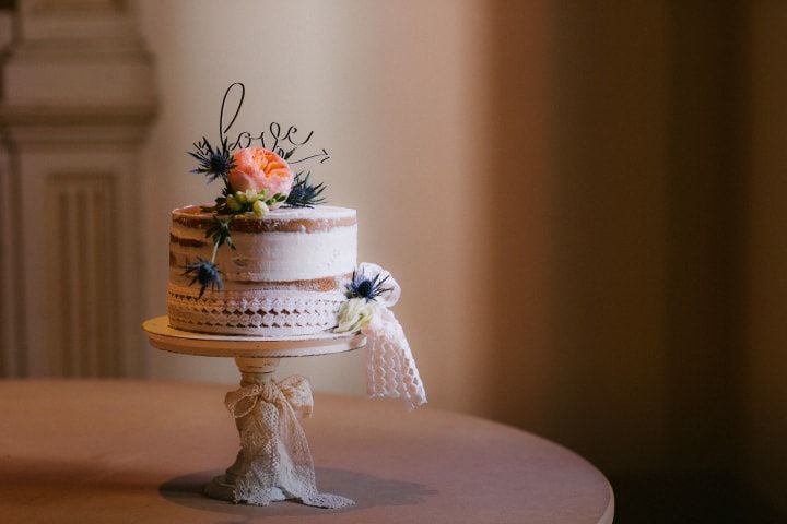 Decoração de Bolo de Casamento Simples: Pérolas