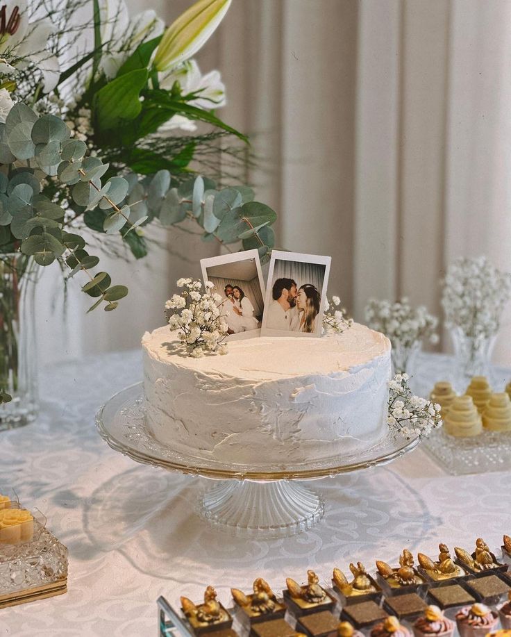 bolo de casamento pequeno e simples