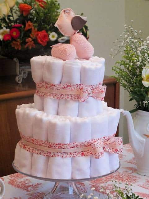 bolo de fralda rosa e lilas