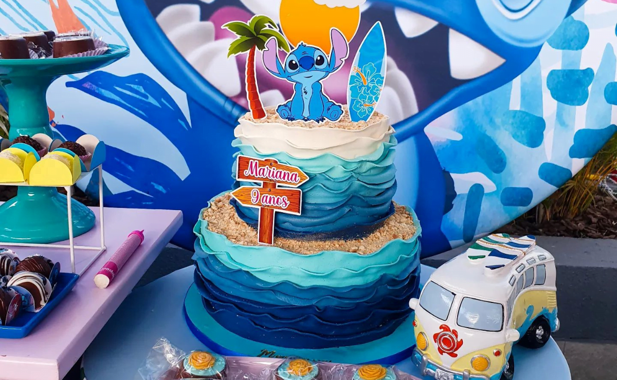 bolo stitch feminino