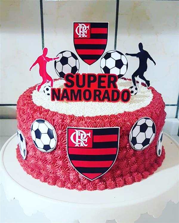 Bolo masculino do Flamengo com topo personalizado