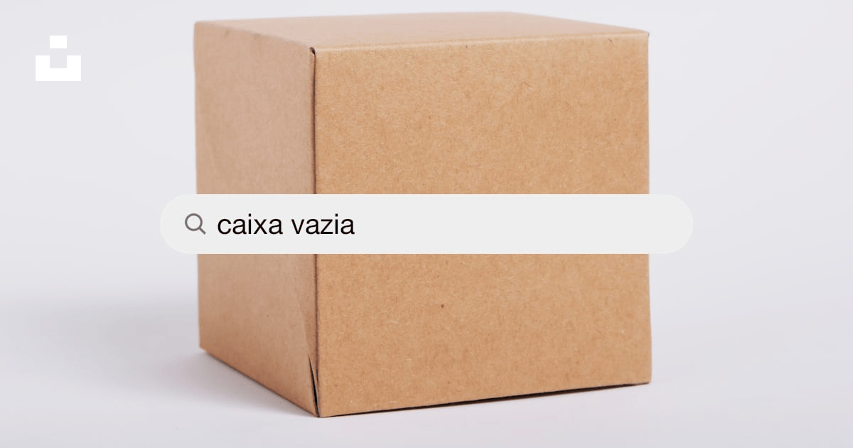 caixas vazias de papelão vs plástico