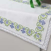 Os Melhores Materiais para Bordar Caminho de Mesa em Ponto Cruz