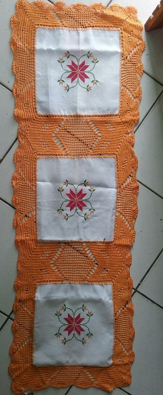 Os Melhores Materiais para Bordar Caminho de Mesa em Ponto Cruz