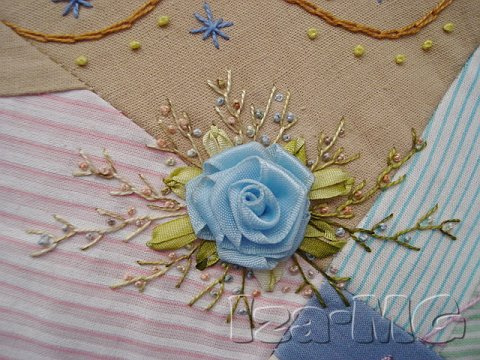 camisetas bordadas com fitas