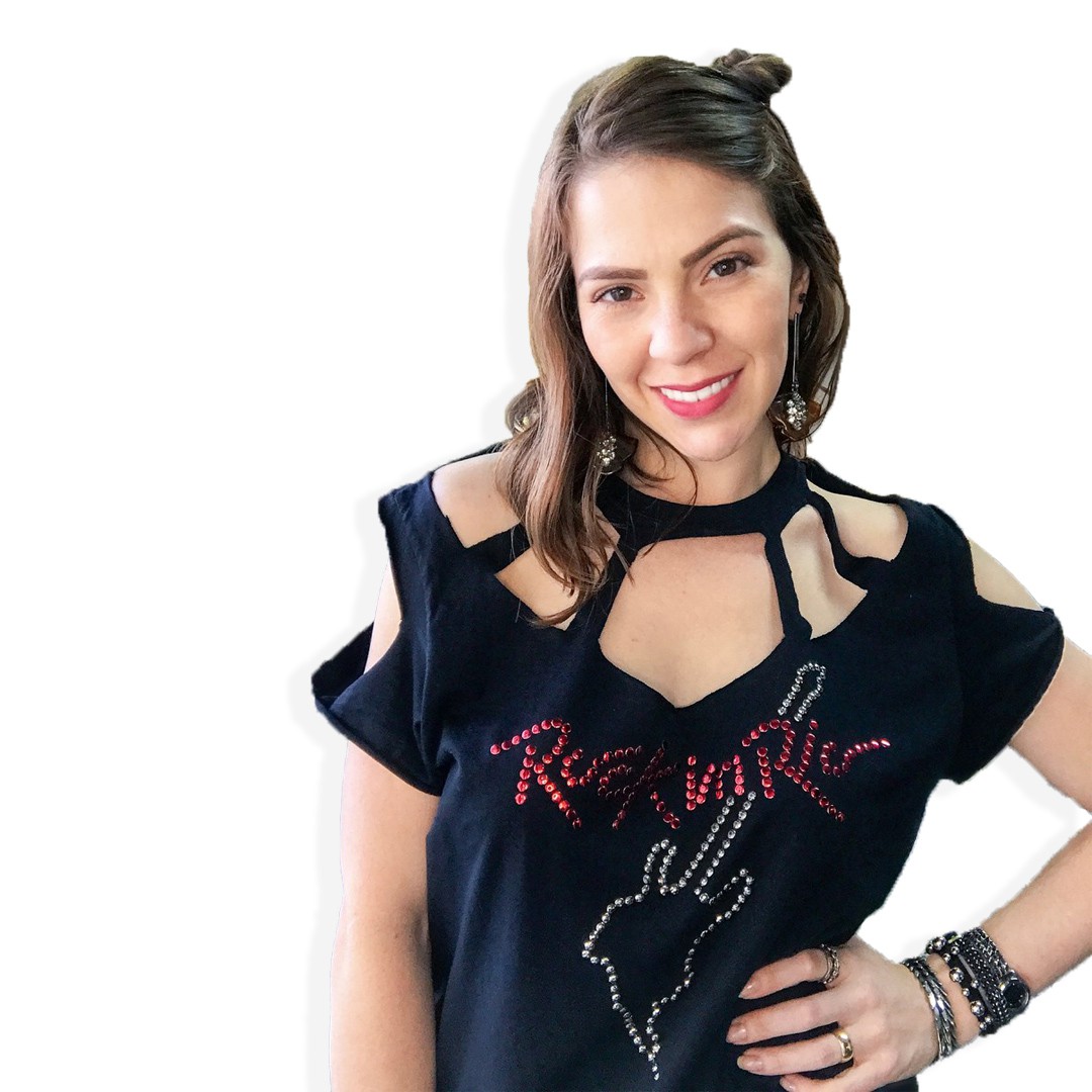 camiseta com corte de franjas