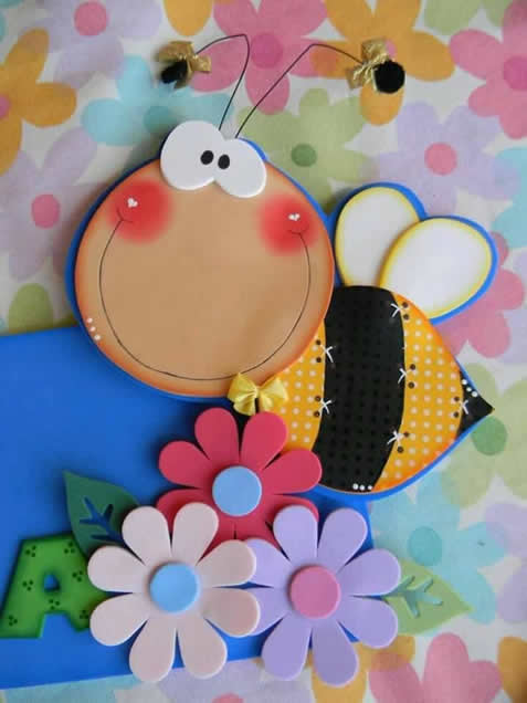 5 ideias de títulos:
1. Capas de Caderno em EVA: Guia Completo de Moldes Gratuitos e Passo a Passo.
2. Transforme Seu Caderno: Crie Capas Incríveis em EVA com Moldes Grátis.
3. Do Básico ao 3D: Aprenda a Fazer Capas de Caderno em EVA Divertidas.
4. Onde Encontrar os Melhores Moldes de EVA para Capas de Caderno.
5. Dicas Essenciais para Trabalhar com EVA e Criar Capas de Caderno Únicas.