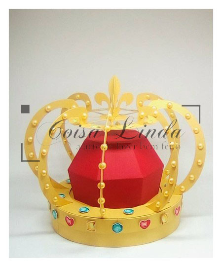 centro de mesa almofada com coroa