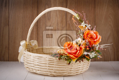 Além dos Chocolates: O Que Colocar na Sua Cesta de Páscoa Decorada