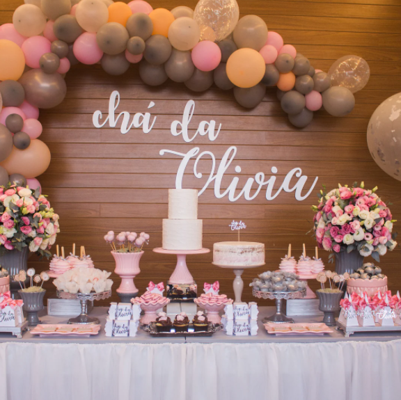 decoração chá de bebê menina vs chá de bebê menino
