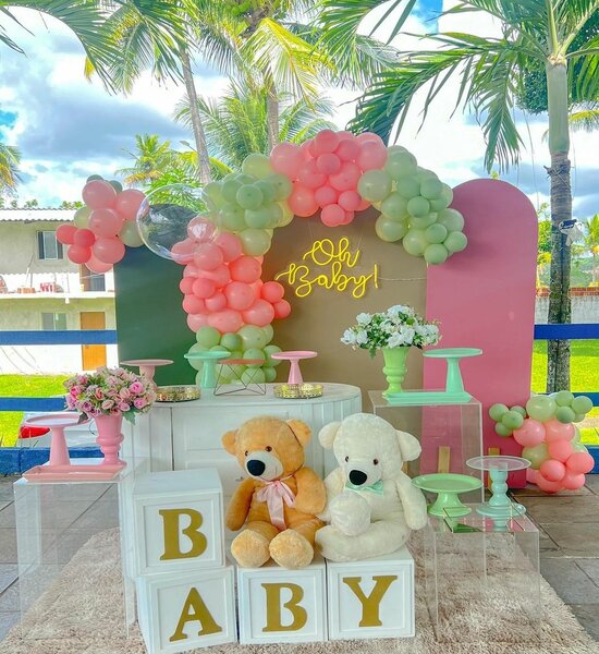 decoração chá de bebê menina vs chá de bebê menino