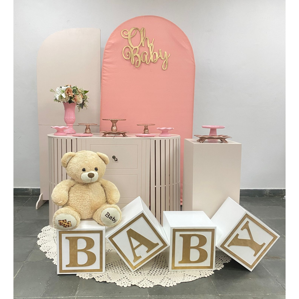 Tendências de Decoração para Chá de Bebê Realeza Rosa e Dourado