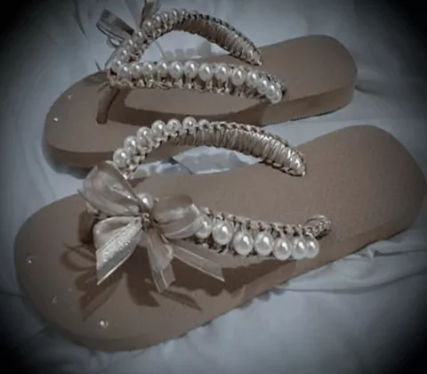 chinelos com fita de cetim