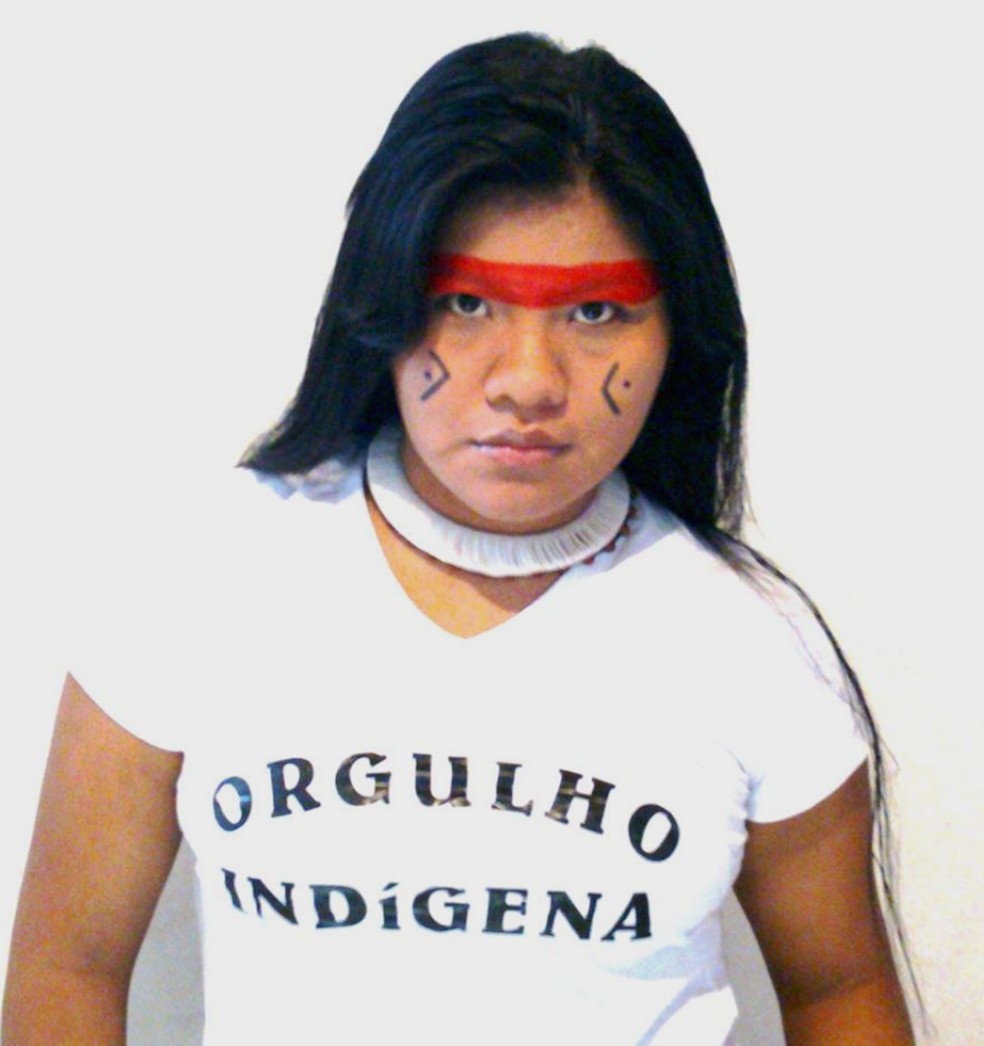 cocar indigena vs cocar de fantasia
