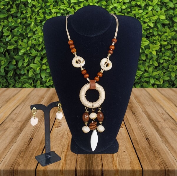 Comparativo de Colas para Bijuterias: Silicone vs. T-6000