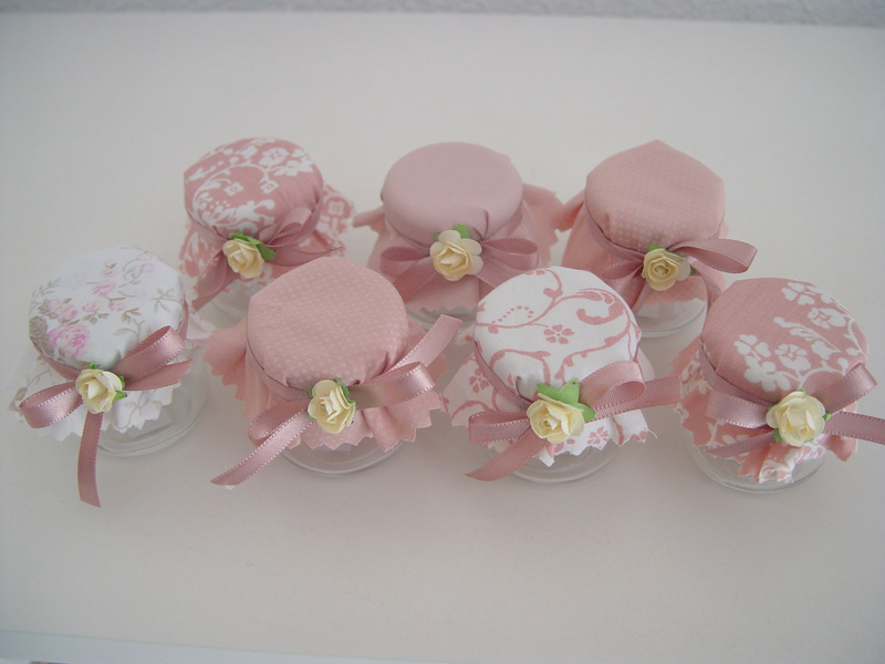 Como Fazer Decoupage em Tampas de Potes de Vidro