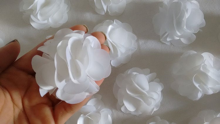 Guia Completo de Materiais para Flores de Cetim Perfeitas