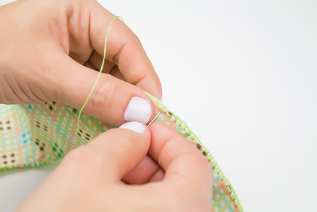 Técnicas avançadas de acabamento em costura manual