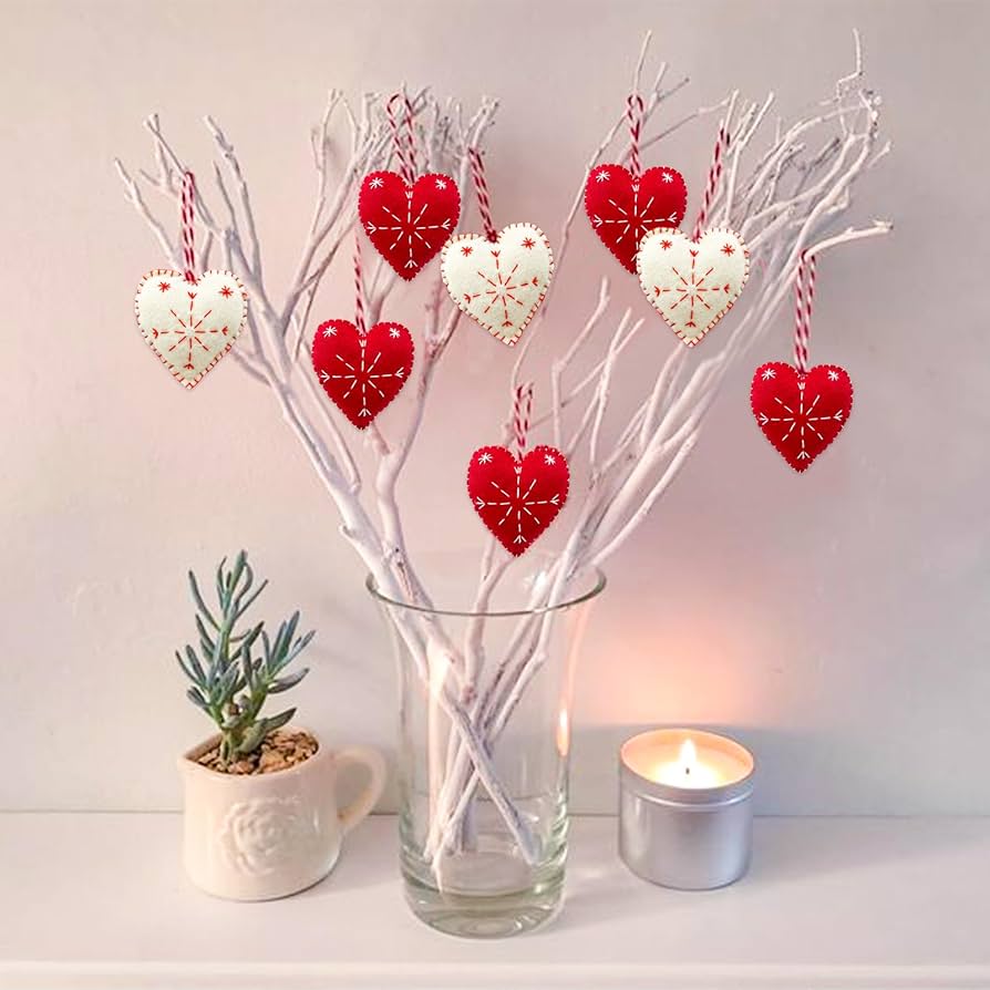 10 Ideias Criativas para Usar Corações de Feltro na Decoração