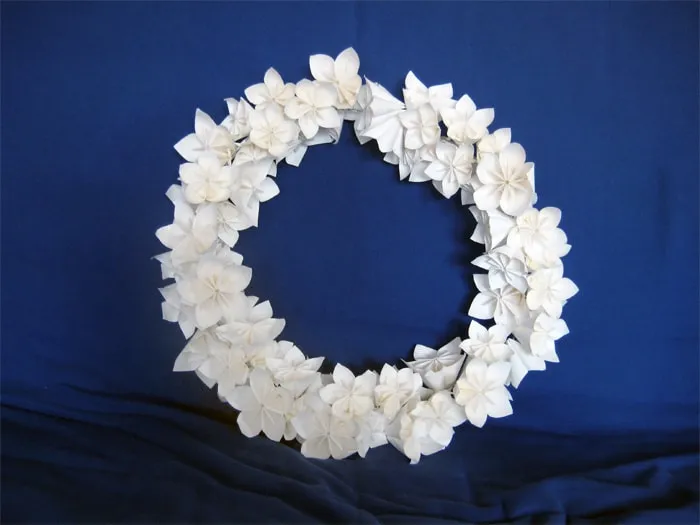quanto custa fazer uma coroa de papel