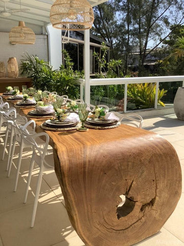 5 ideias de títulos:
1. Transforme sua Mesa de Madeira: Guia Completo de Customização
2. DIY: Renove sua Mesa com Técnicas Criativas e Econômicas
3. De Antiga a Moderna: Inspirações para Customizar Mesas de Madeira
4. Pintura e Revestimento: Os Segredos para uma Mesa de Madeira Renovada
5. Resina Epóxi e Pátina: Técnicas Avançadas para Customizar sua Mesa