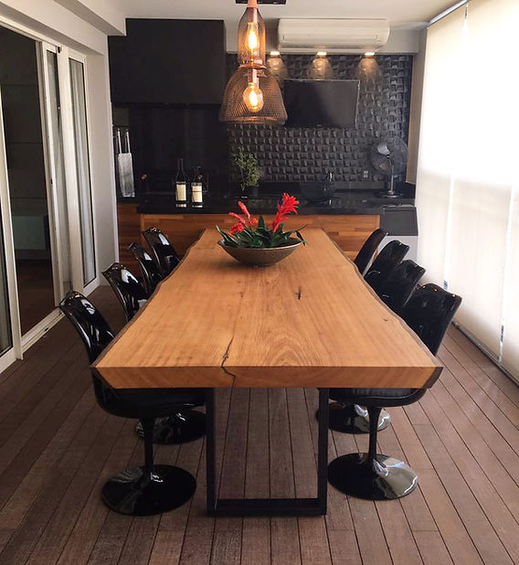 5 ideias de títulos:
1. Transforme sua Mesa de Madeira: Guia Completo de Customização
2. DIY: Renove sua Mesa com Técnicas Criativas e Econômicas
3. De Antiga a Moderna: Inspirações para Customizar Mesas de Madeira
4. Pintura e Revestimento: Os Segredos para uma Mesa de Madeira Renovada
5. Resina Epóxi e Pátina: Técnicas Avançadas para Customizar sua Mesa