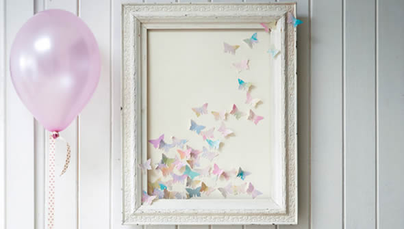 borboleta de papel vs borboleta de feltro para decoração