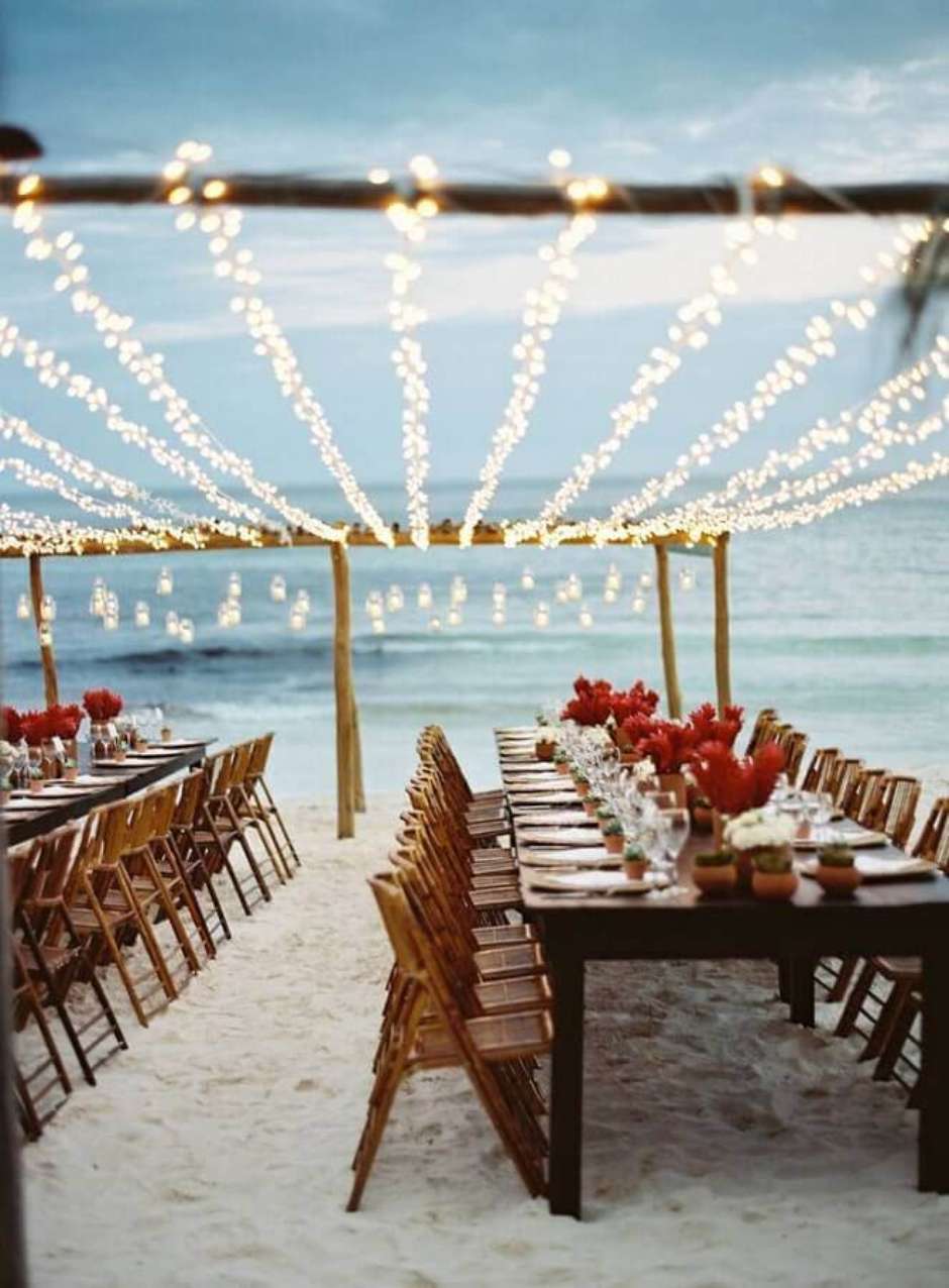 erros comuns na decoração de casamento na praia à tarde