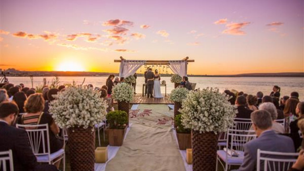 quanto custa a decoração de um casamento na praia à tarde