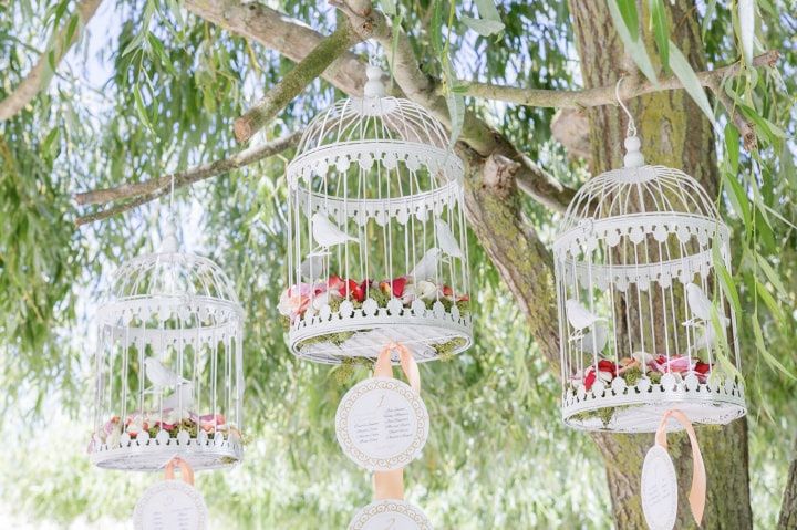 gaiolas metal vs madeira decoração festa qual escolher