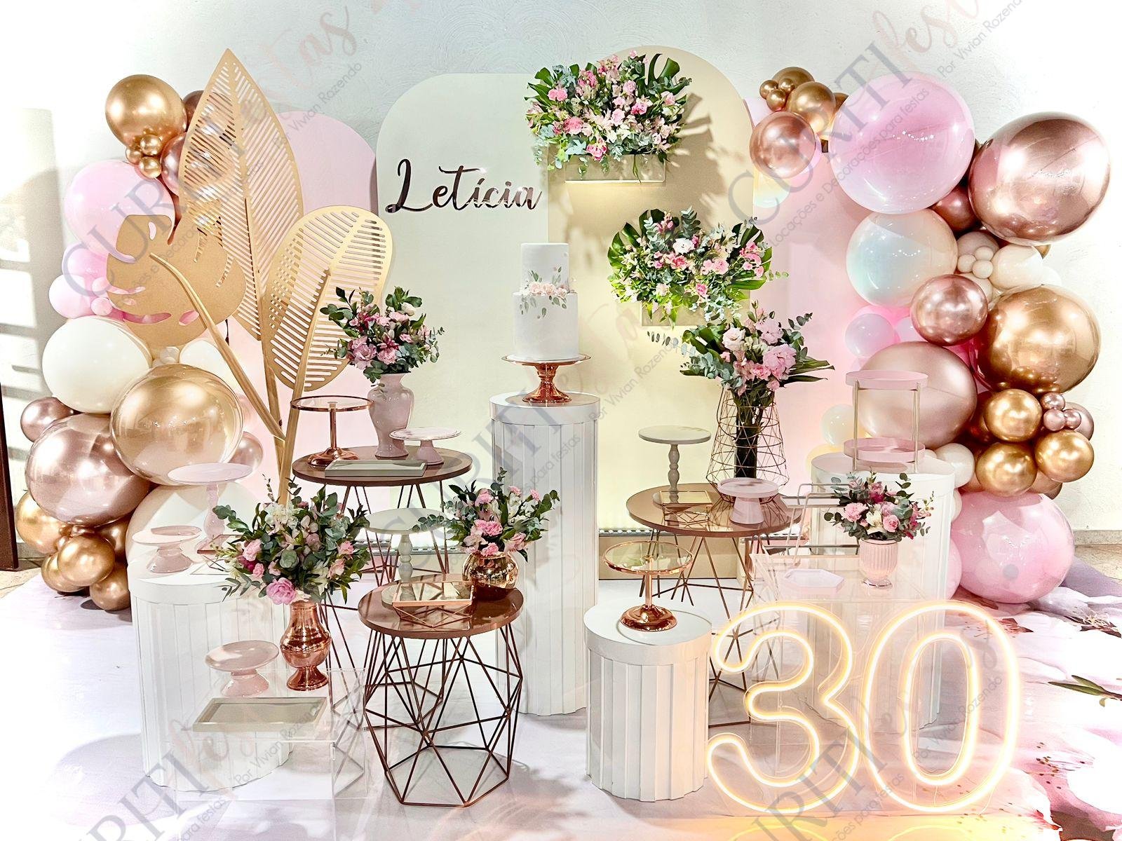 Paletas de Cores Modernas para Festa Adulto: Tendências de 2024