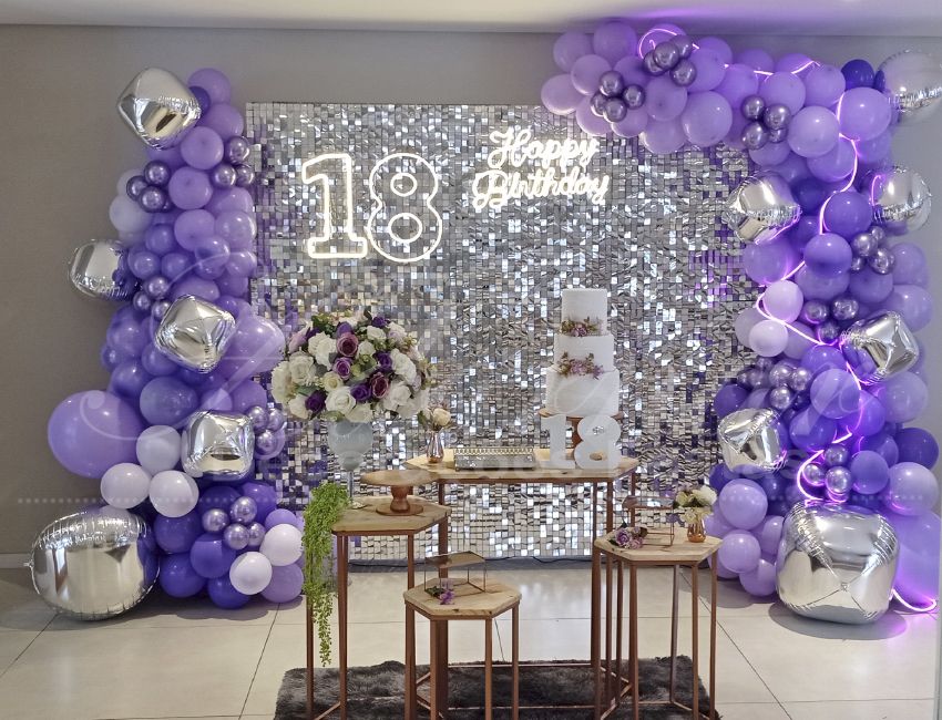 Iluminação Estratégica: Transforme sua Festa com Cordões de Luz e LED