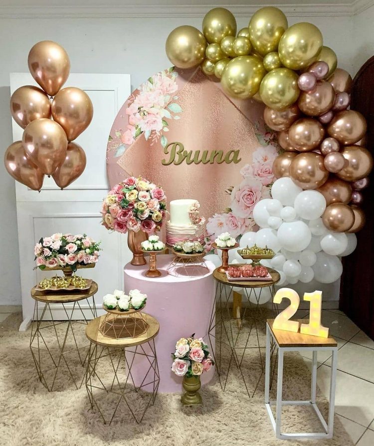 Mini Table: Como Montar uma Decoração Elegante com Pouco Espaço