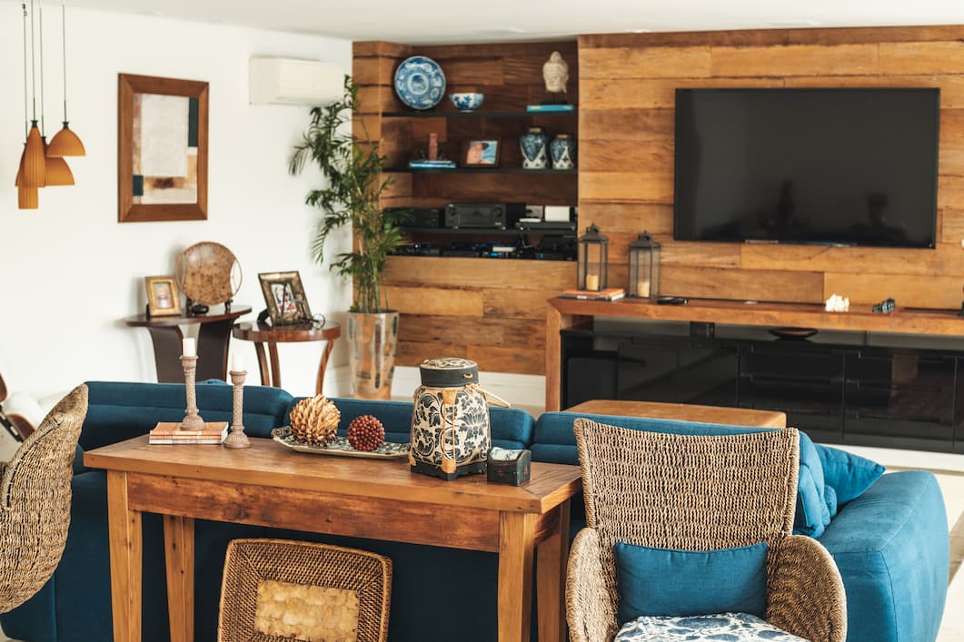 ideias de decoração de madeira para sala pequena