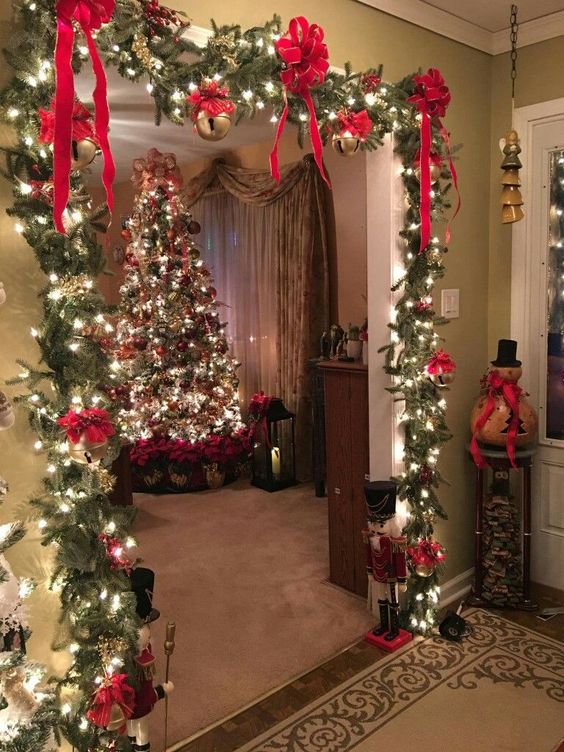 como fazer árvore de natal de parede para sala pequena
