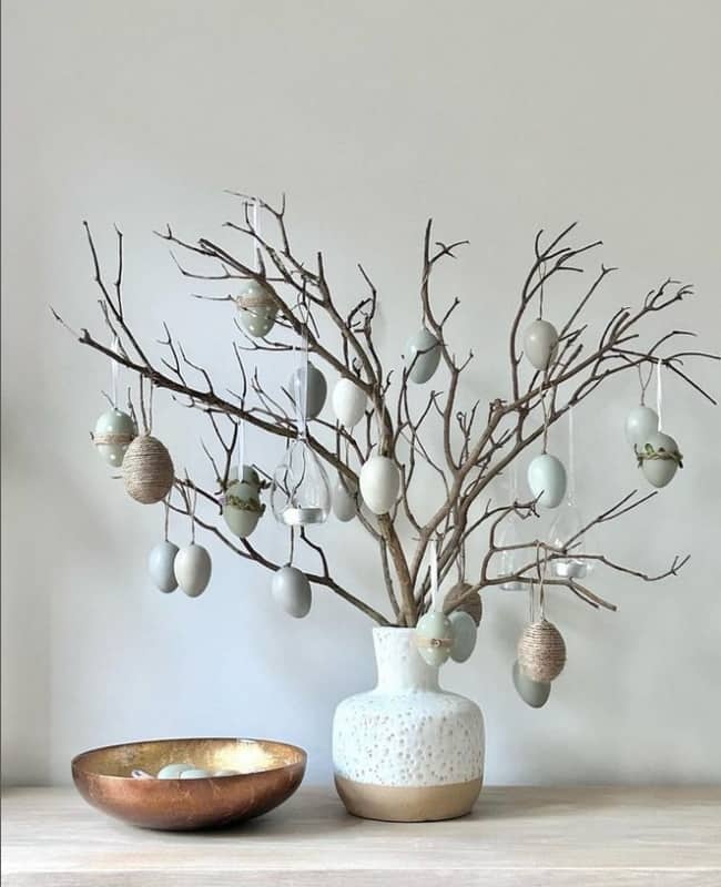 O Significado Profundo da Osterbaum: Tradição e Simbolismo da Árvore de Páscoa