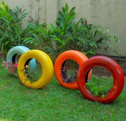pneu vs vaso de cerâmica para plantas de jardim