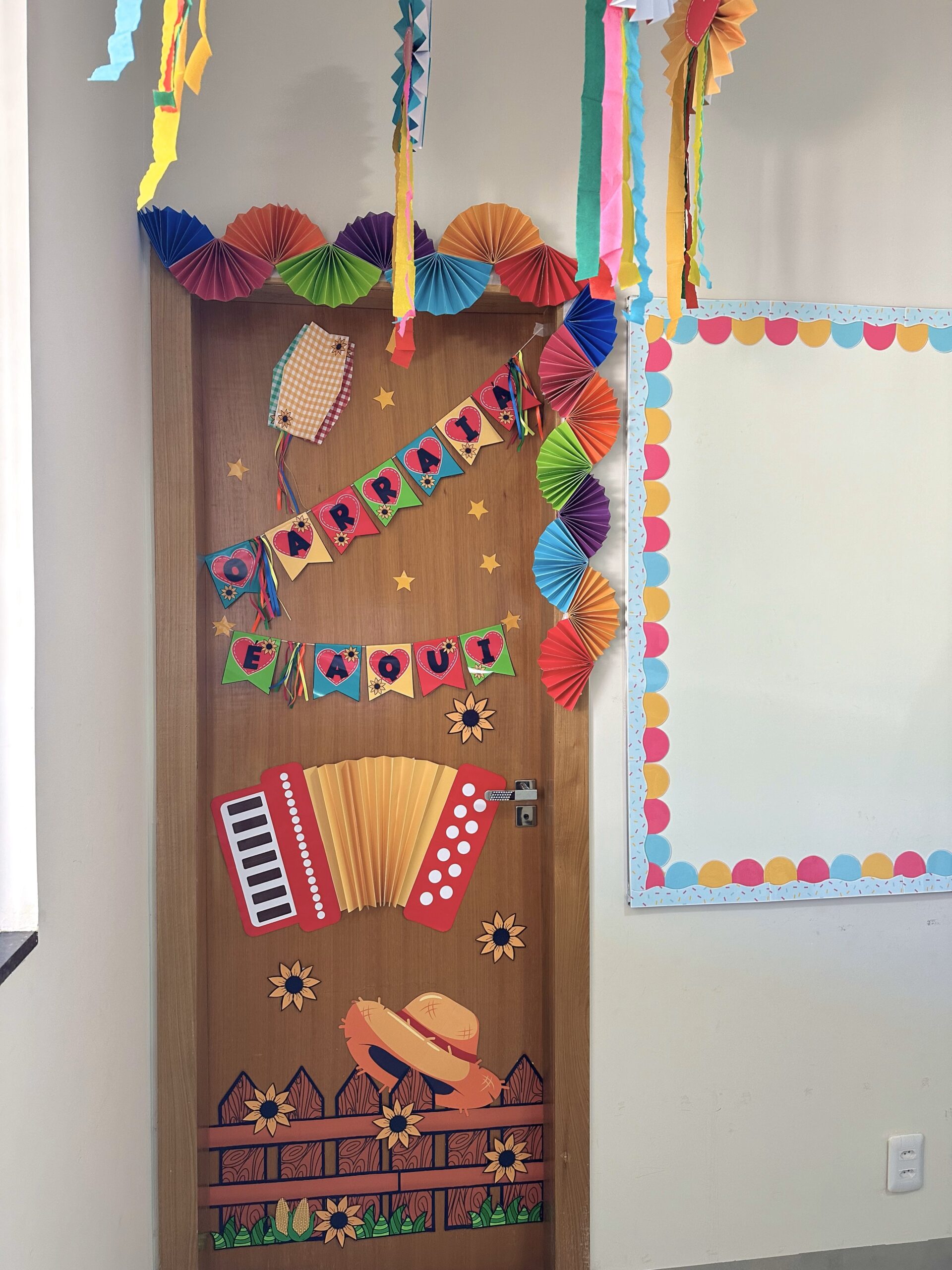 decoração porta festa junina barata vs cara
