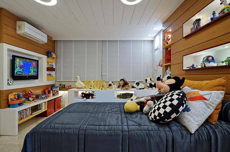 quarto montessoriano ou tradicional menino