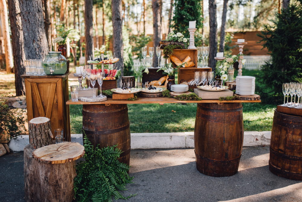 como economizar na decoração de casamento rústico sem perder o charme